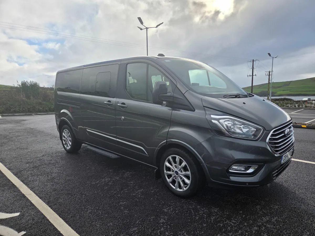 Ford Tourneo Custom 2023 - Image 1