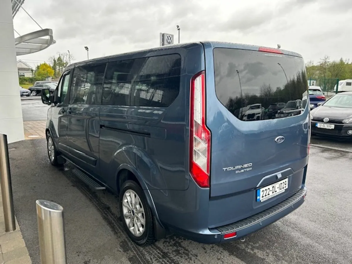Ford Tourneo Custom Tourneo Custom Limited 8 seat - Image 3