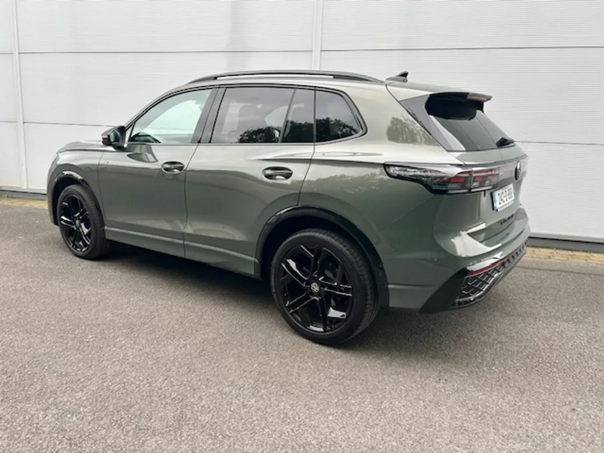 Volkswagen Tiguan 2.0 TDI 150HP R-Line Black Editi - Image 3