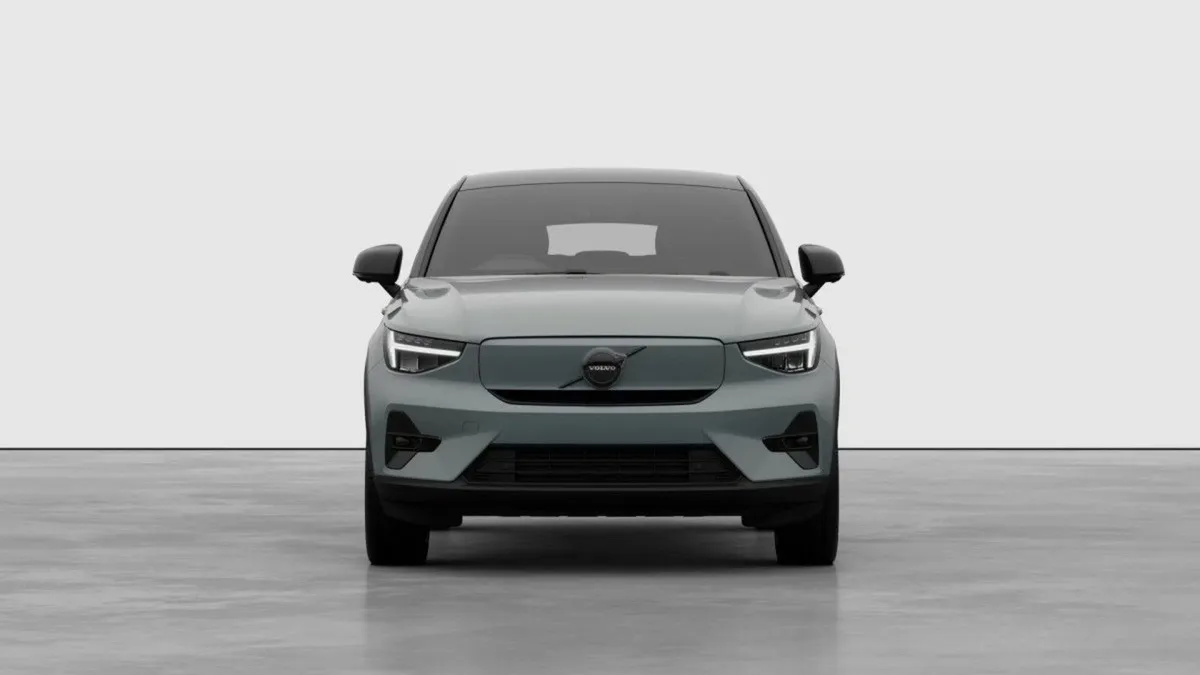 Volvo EC40 BLACK EDITION LONG RANGE *571KMS RANGE* - Image 2