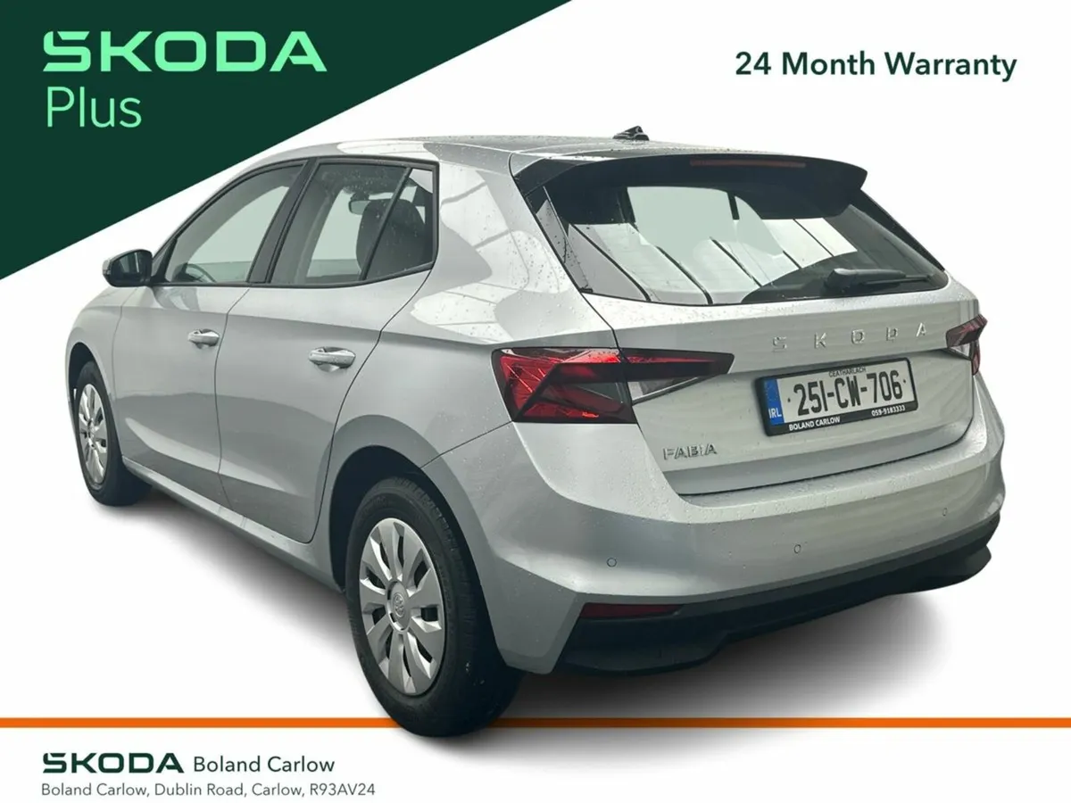 Skoda Fabia 1.0 ESSENCE *FREE HAMPER* €40 P/W ON P - Image 4