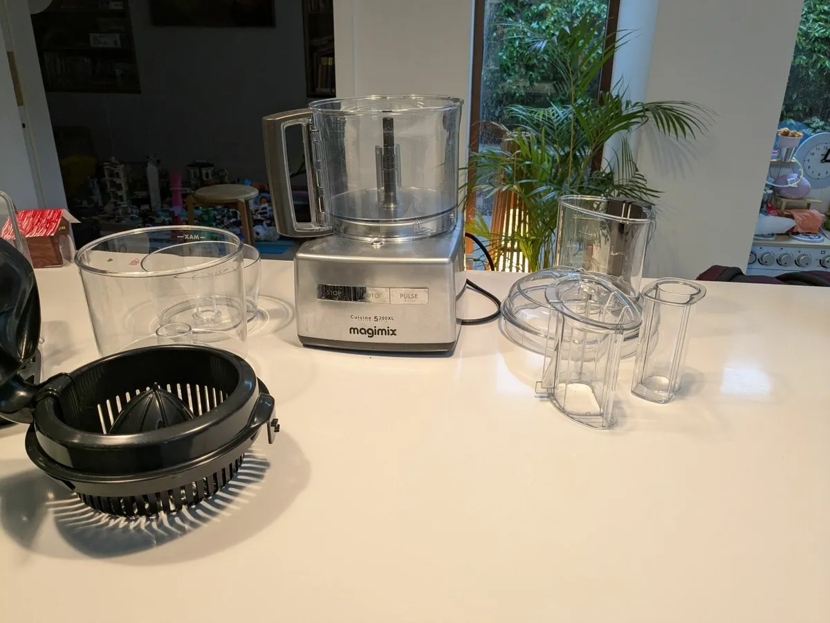 Magimix 5200XL Food Processor - Image 4