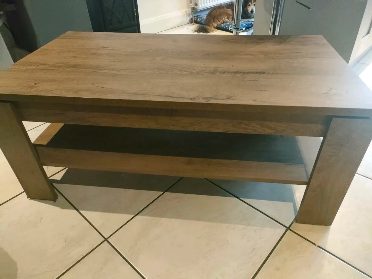 Oak coffee table - Image 1