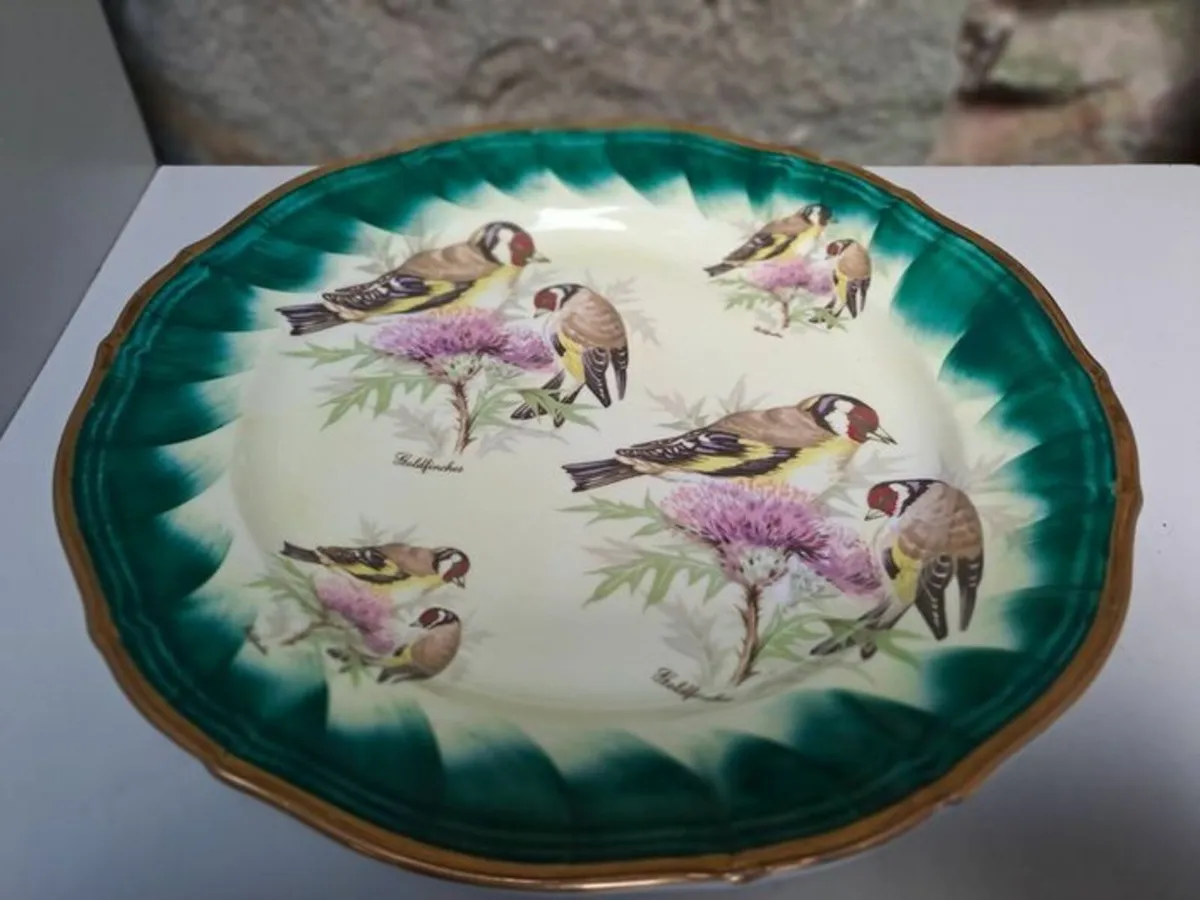 Royal Doulton 1992 goldfinches plate - Image 2