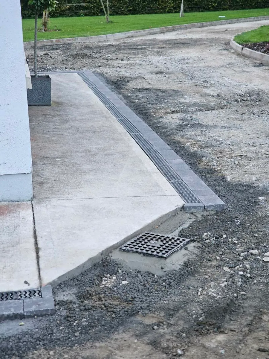 Groundworks / Paving / Landscapes / Drainage - Image 3