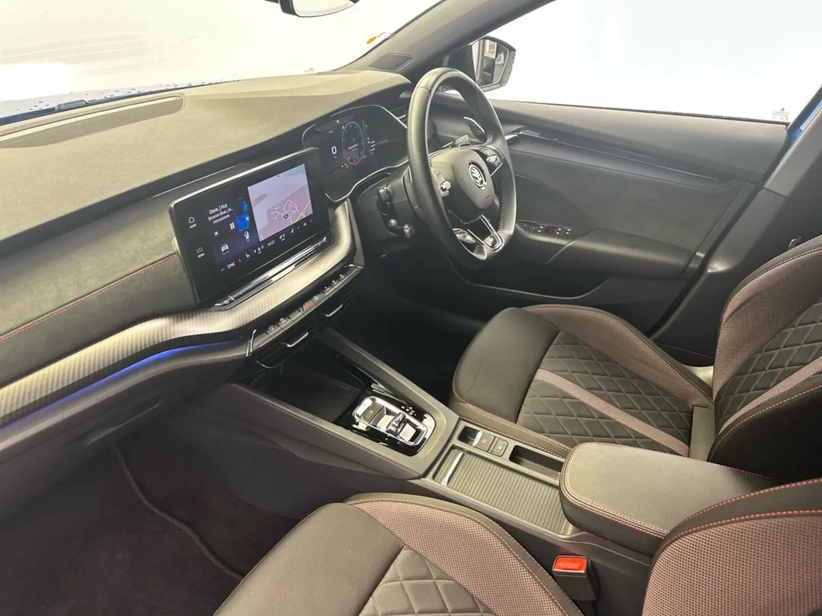 Skoda Octavia 2.0TDI RS *FREE HAMPER* €125 P/W - Image 4