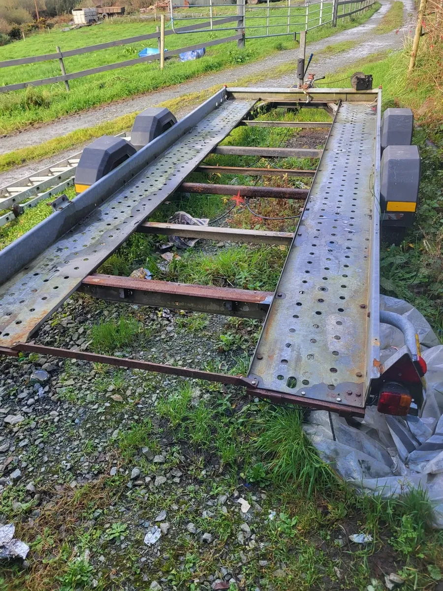 Car transporter - Image 1