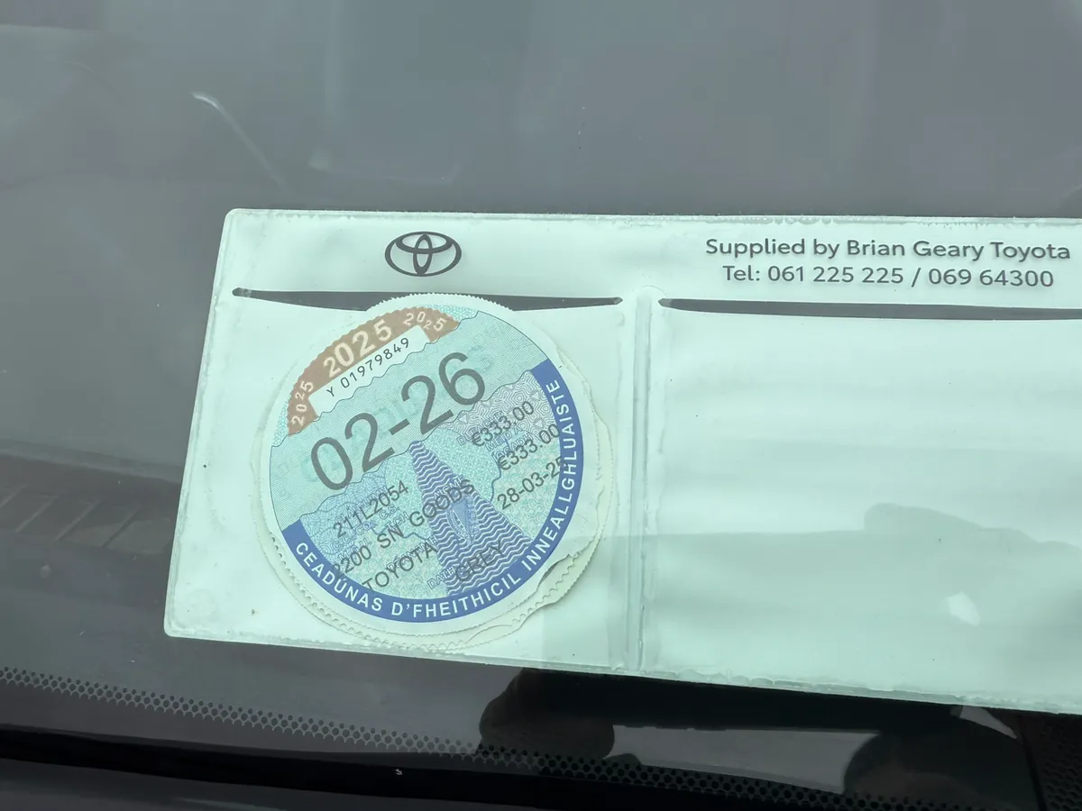 Toyota Landcruiser lwb 2.8 auto - Image 4