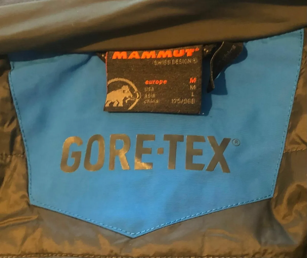 Men's Mammut Gore-Tex Ski Jacket & Salopettes - Image 2