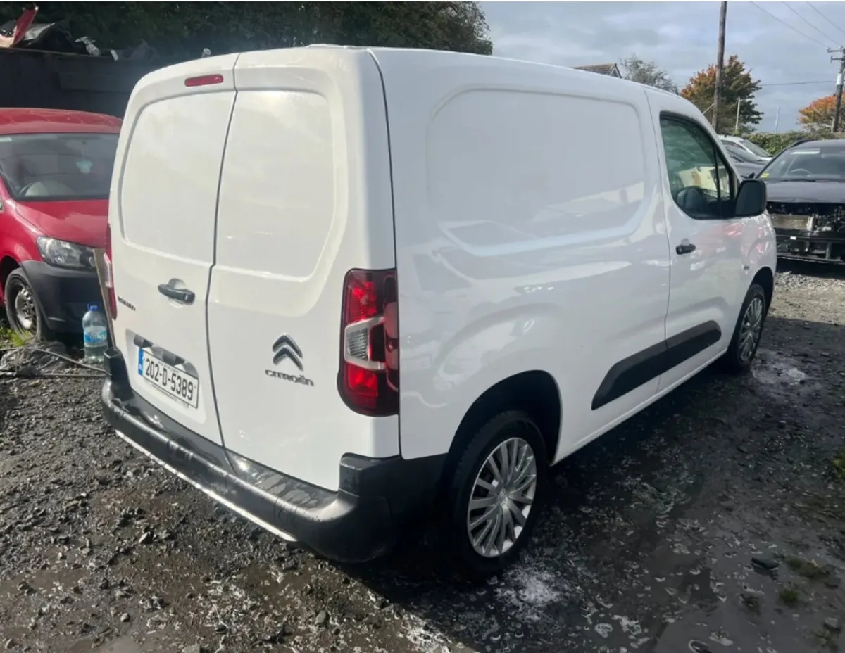 2020 Citroen Berlingo 1.5 Diesel Driving - Image 4
