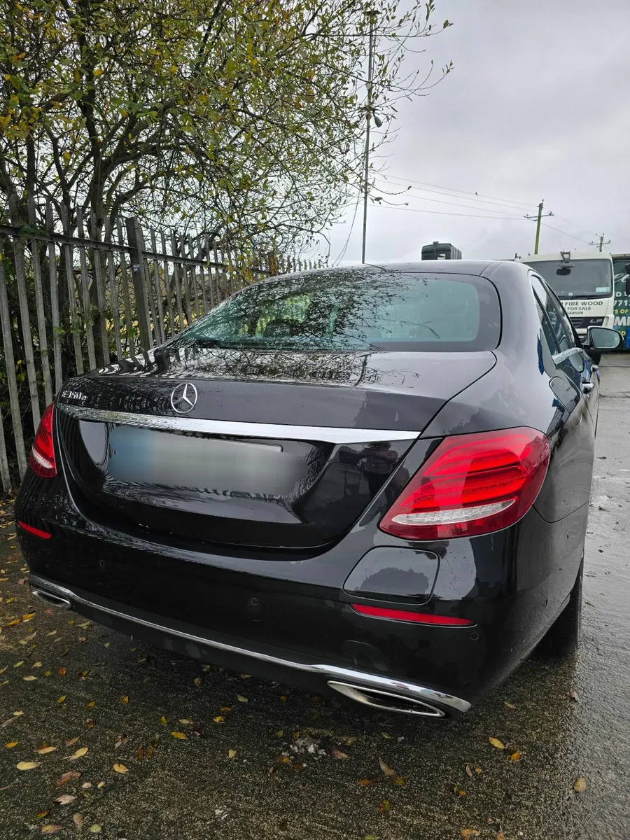 Mercedes-Benz E-Class 2017 - Image 3