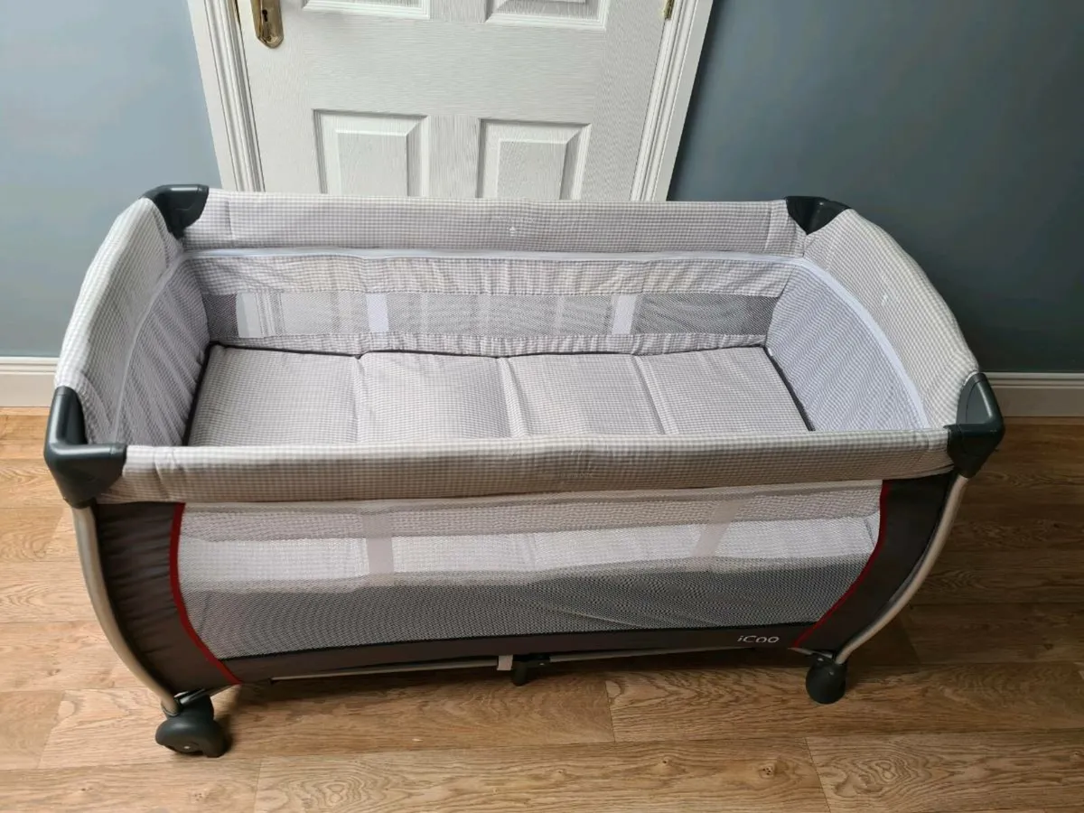 iCoo Travel Cot - Image 2