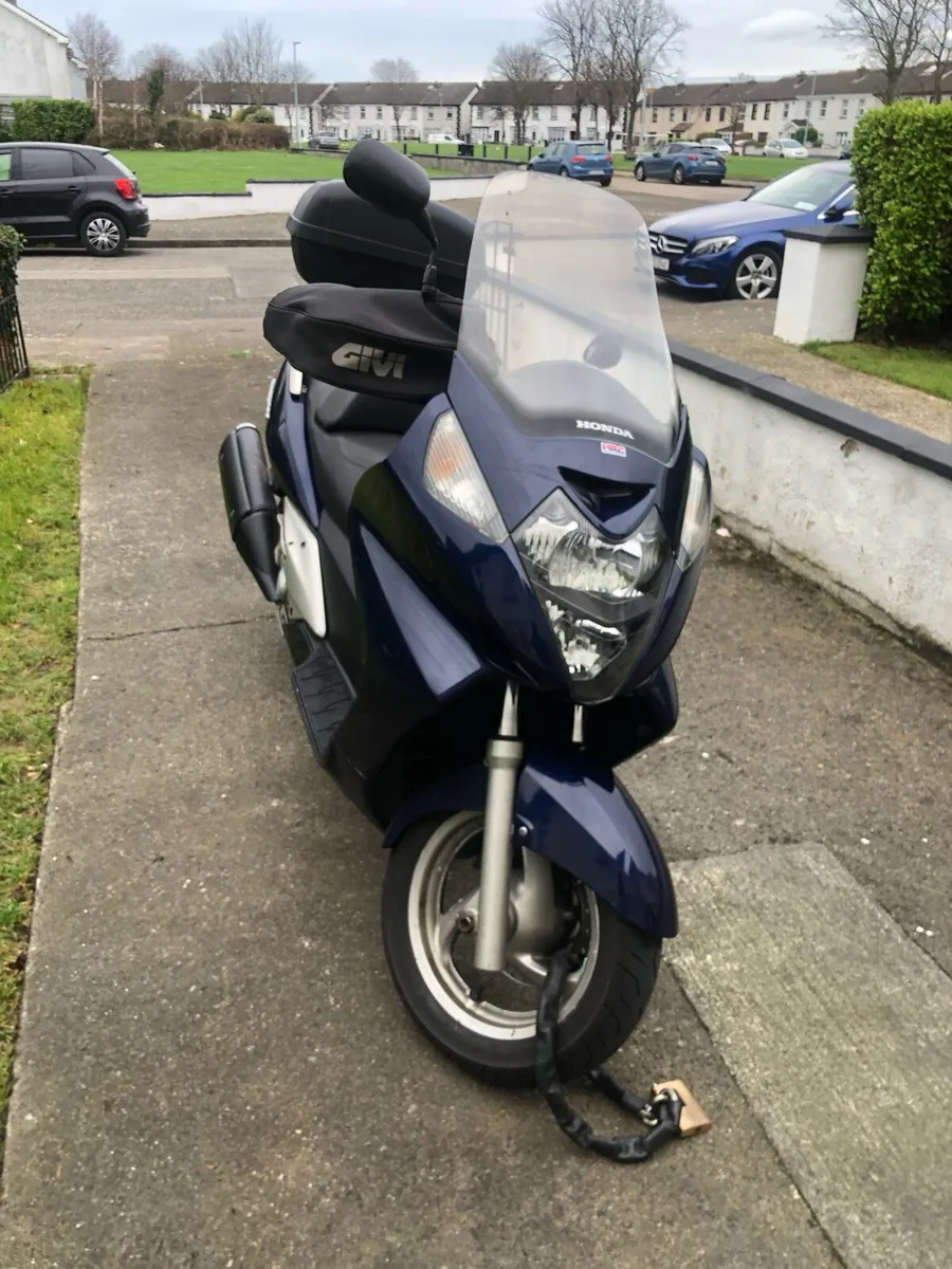 Honda silverwing - Image 1