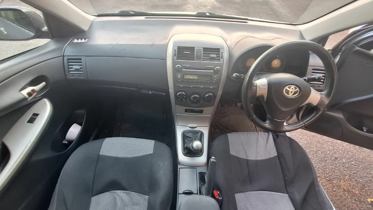 Toyota Corolla 2008 - Image 1