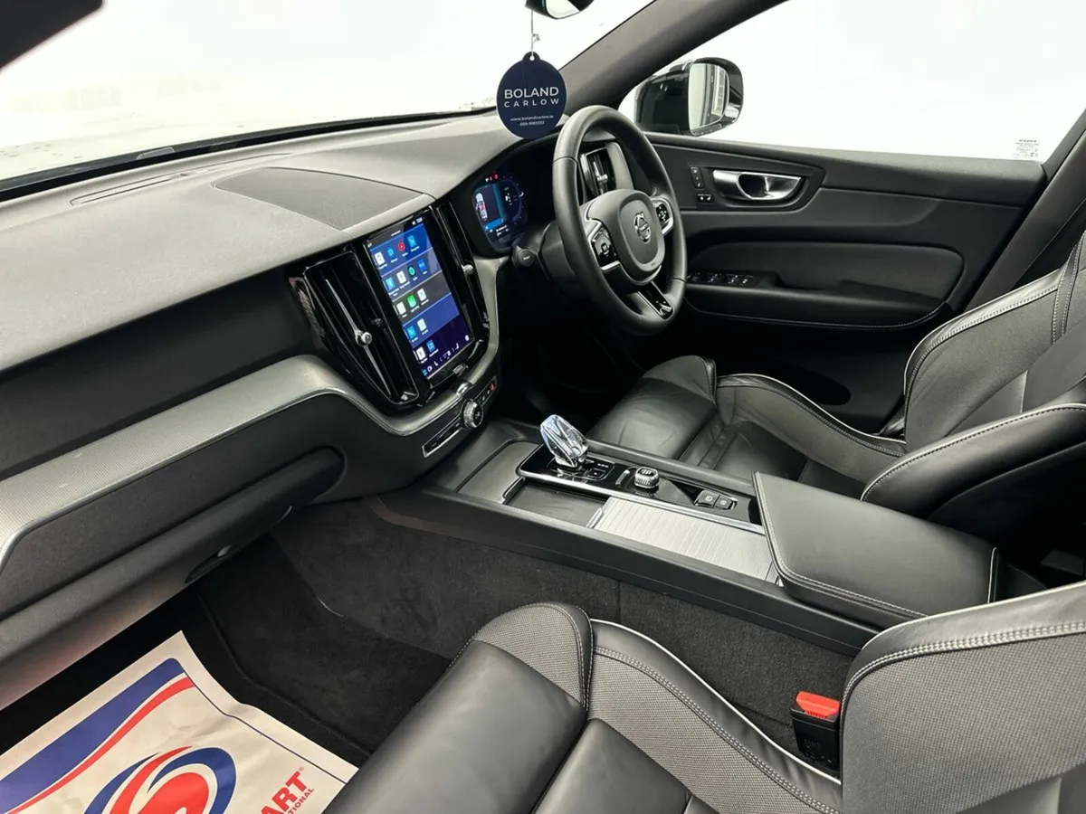 Volvo XC60 T6 PLUS DARK *FREE HAMPER* €155 P/W - Image 4