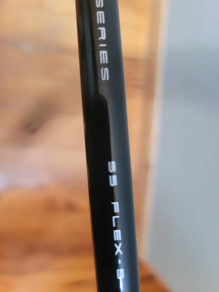 Titleist TSR2 9.0 Driver - Image 1