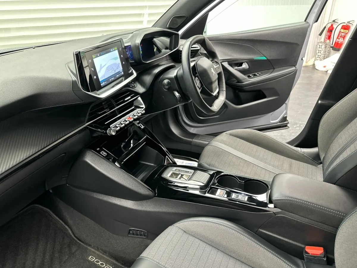 Peugeot 2008 E ALLURE *FREE HAMPER* €75 P/W - Image 4