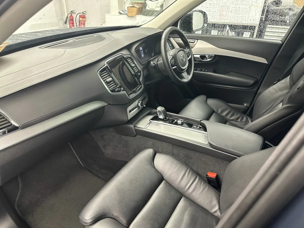 Volvo XC90 T8 PLUS DARK *FREE HAMPER* €175 P/W ON - Image 3