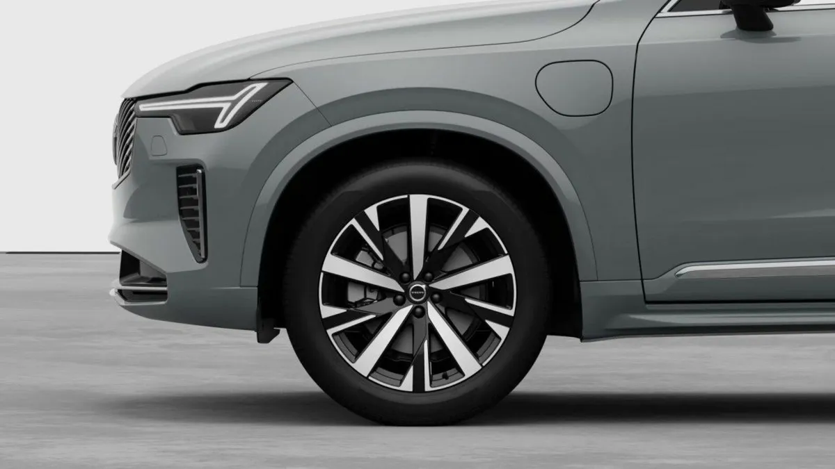 Volvo XC90 T8 CORE *ORDER NOW* €190 P/W ON PCP - Image 4