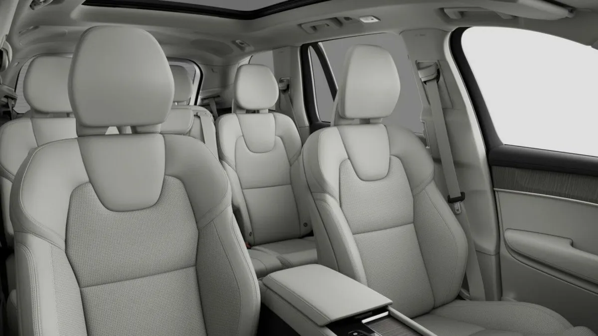 Volvo XC90 T8 ULTRA DARK *ORDER NOW* €215 P/W ON P - Image 4