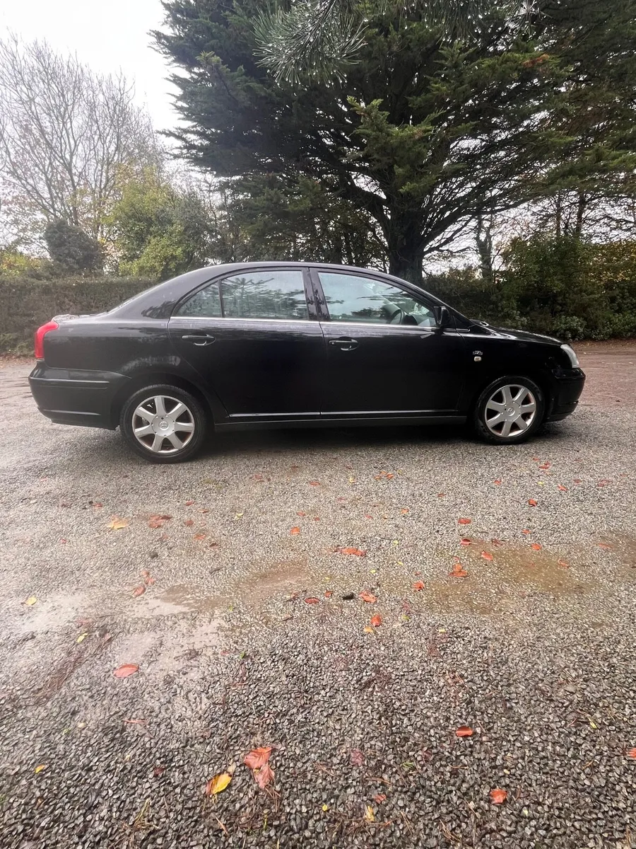 Toyota Avensis 2005 - Image 2
