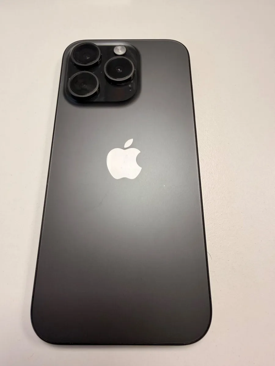 Apple iPhone 15 Pro - 128GB - Black - €590 - Image 2