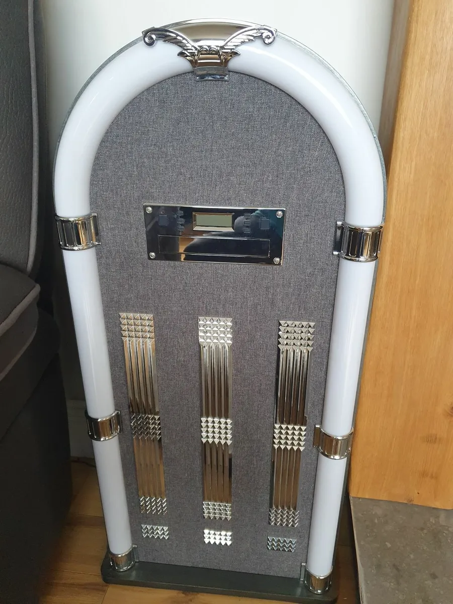 Jukebox tall standing