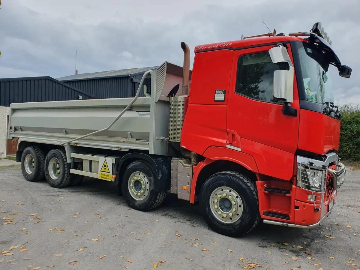 Renault C440 8x4 Tipper - Image 2