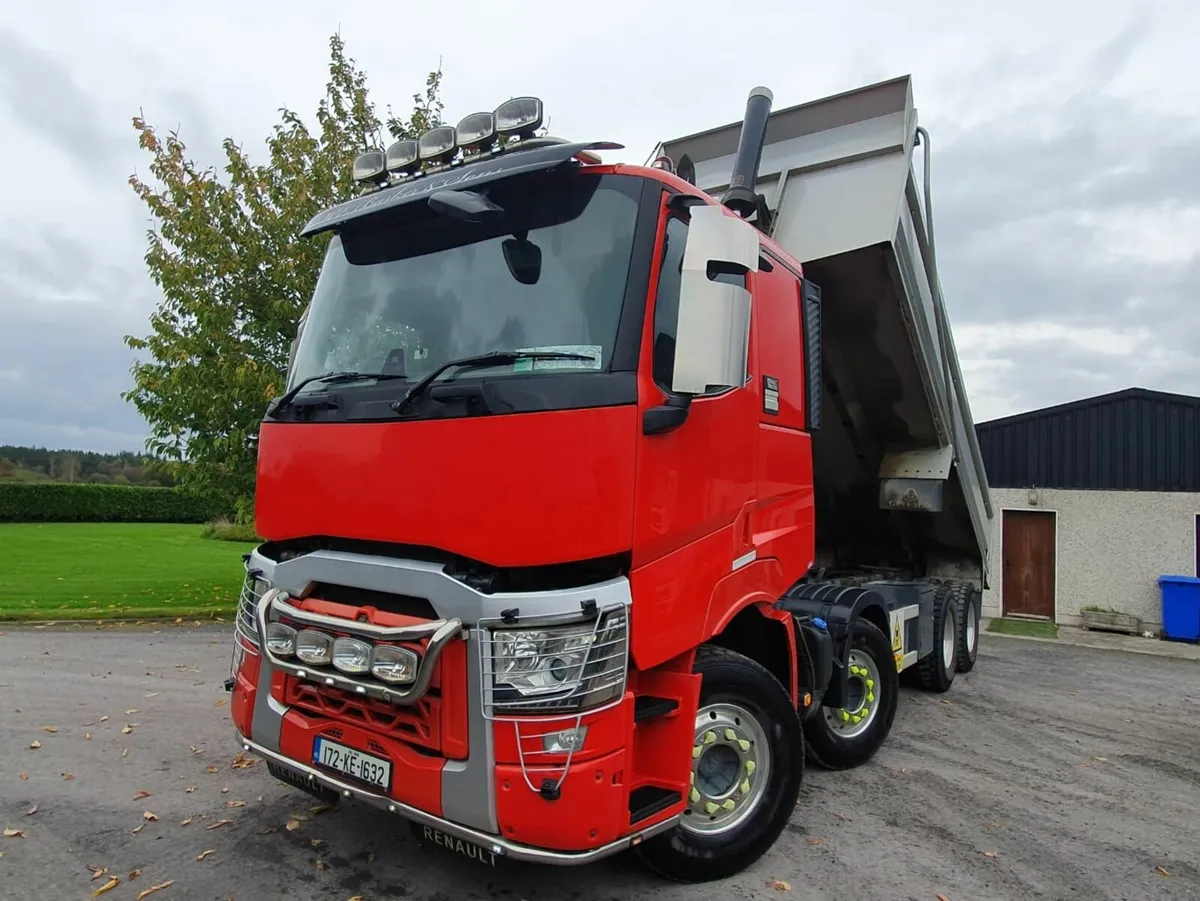 Renault C440 8x4 Tipper - Image 1