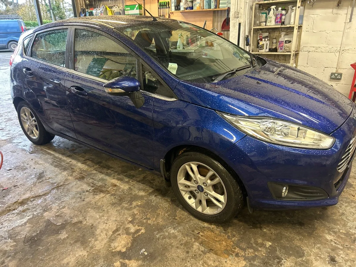 Ford fiesta - Image 2
