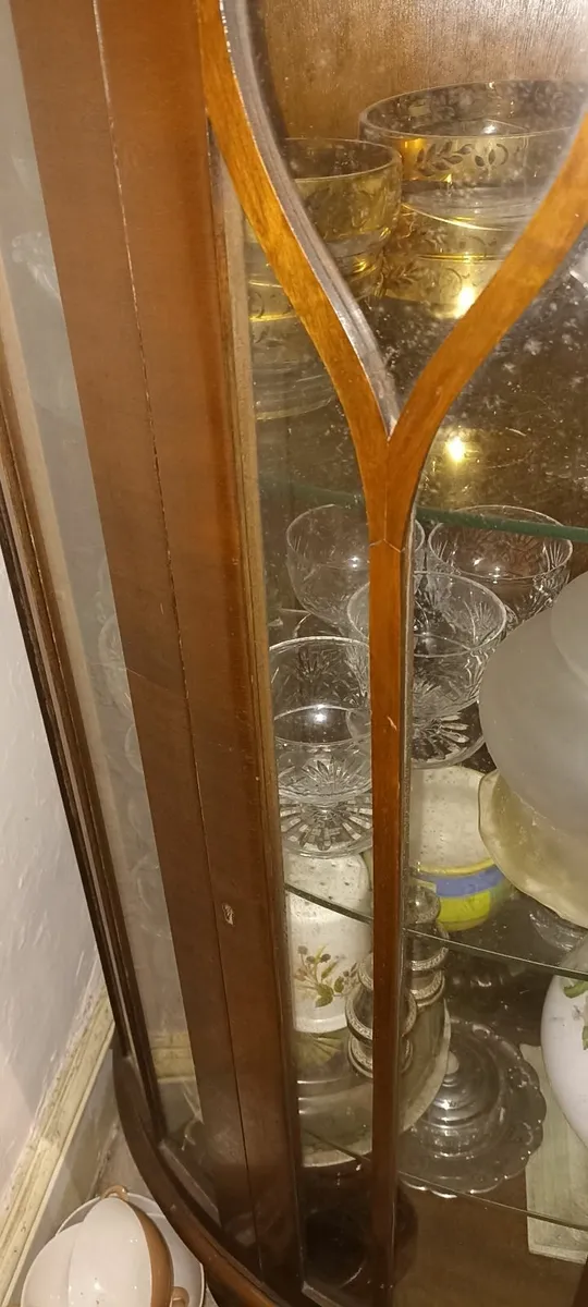 Light Mahogany China Cabinet - Image 2