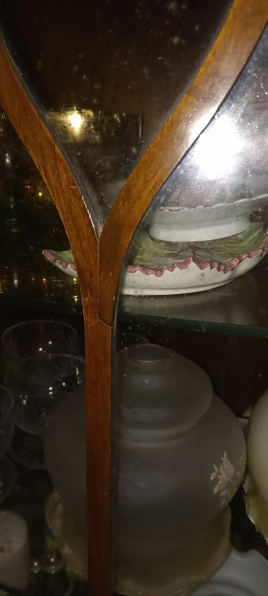 Light Mahogany China Cabinet - Image 3