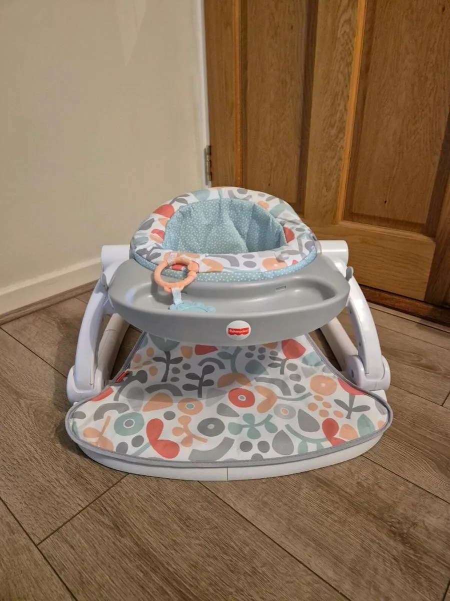 Sit me up Fisher Price seat - Image 1