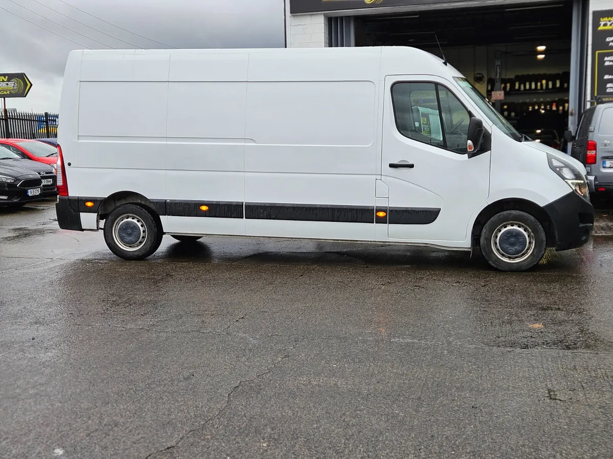 2021  MOVANO LWB 2.3L New DOE 11/26 - Image 2