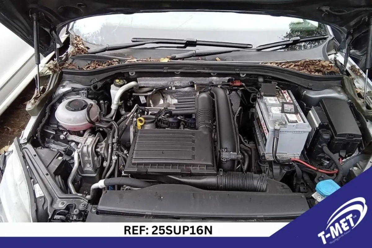 2018 SKODA SUPERB BREAKING FOR PARTS - Image 1