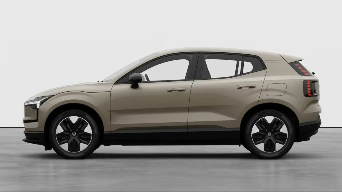 Volvo EX30 CORE 335KMS WLTP RANGE *0% APR* €85 P/W - Image 2