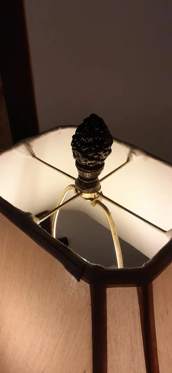 Genesis Fine Arts Autumn Collection - Table Lamp - Image 3