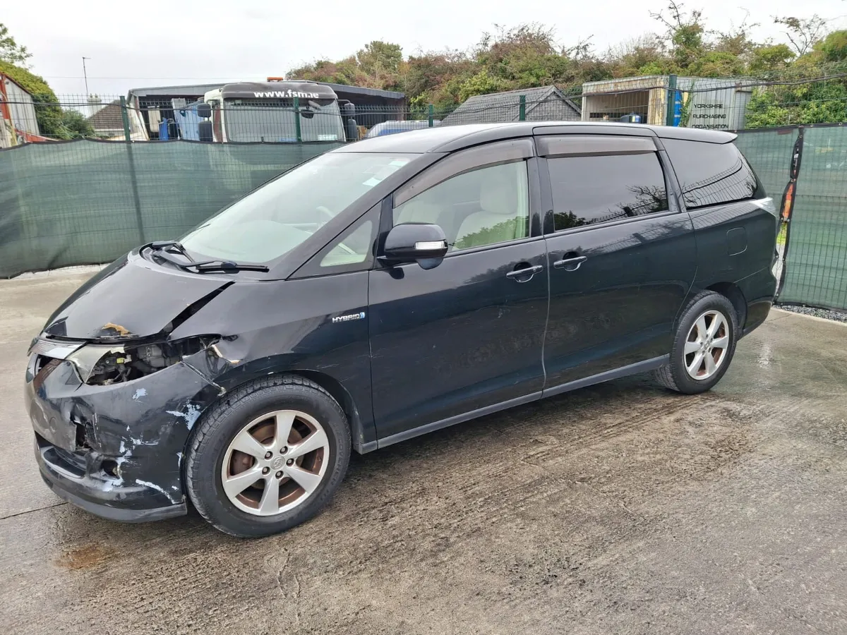 *2008 Toyota Estima 8 seater Hybrid Auto - Image 3