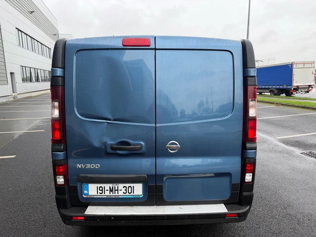 2019 Nissan NV300 Taxed and tested low klm’s - Image 4
