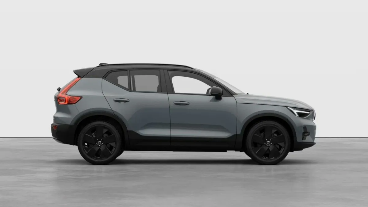 Volvo EX40 BLACK EDITION LONG *560KMS RANGE* €120 - Image 2