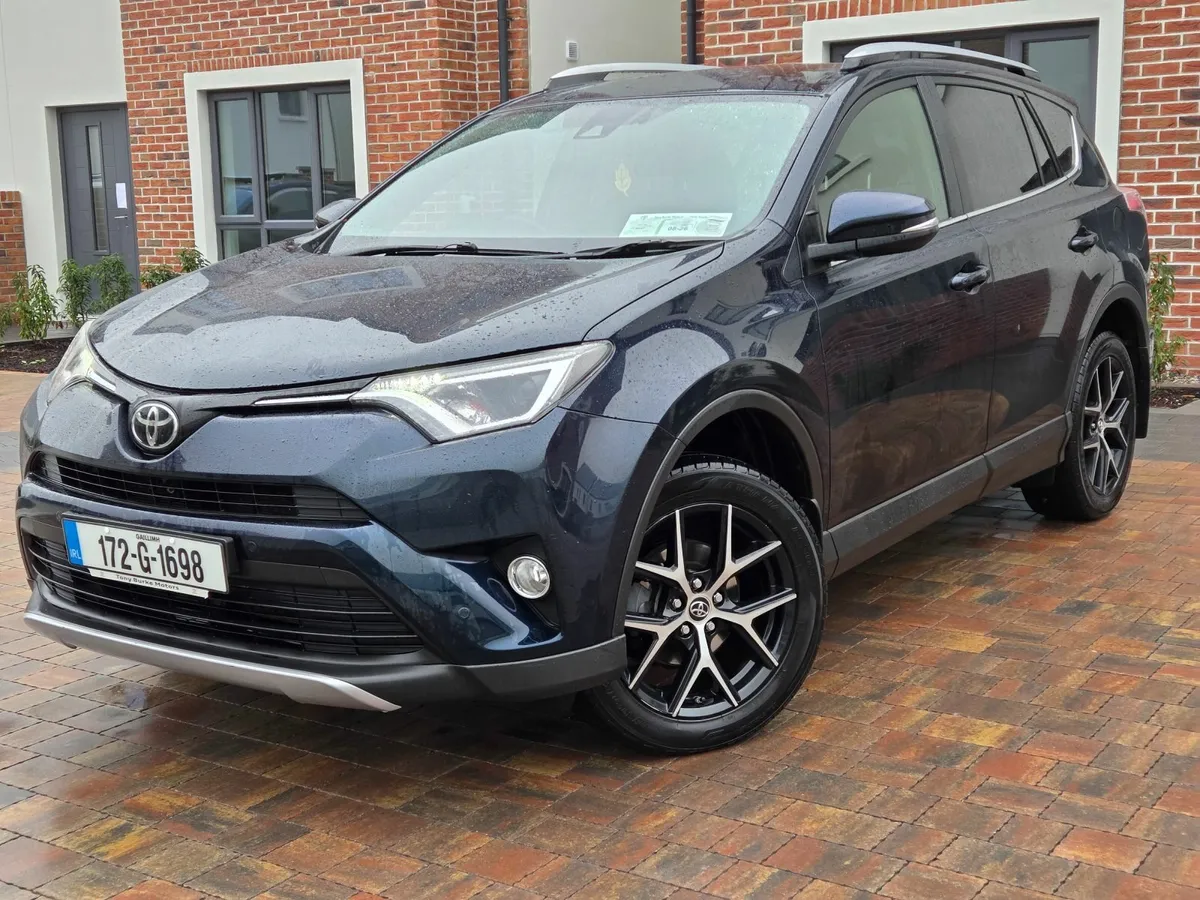 172 Toyota RAV4 - Image 2