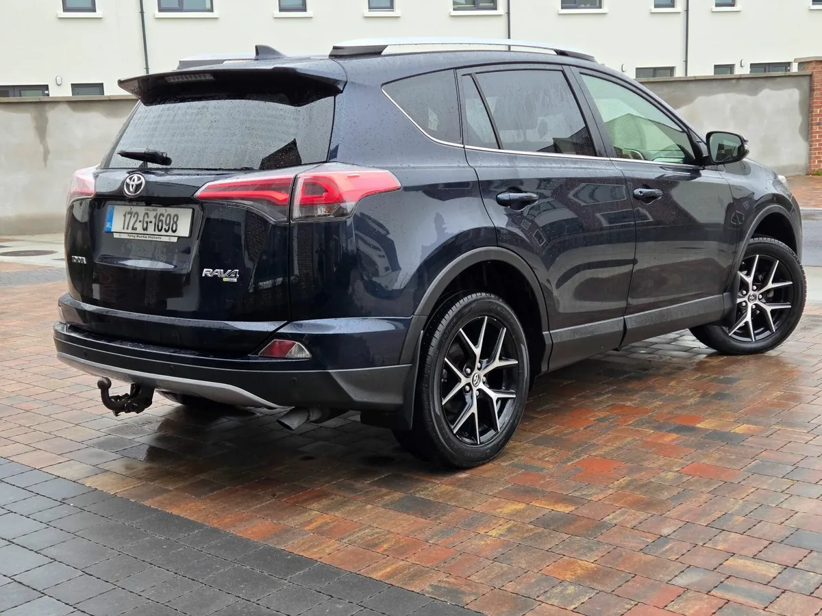 172 Toyota RAV4 - Image 3