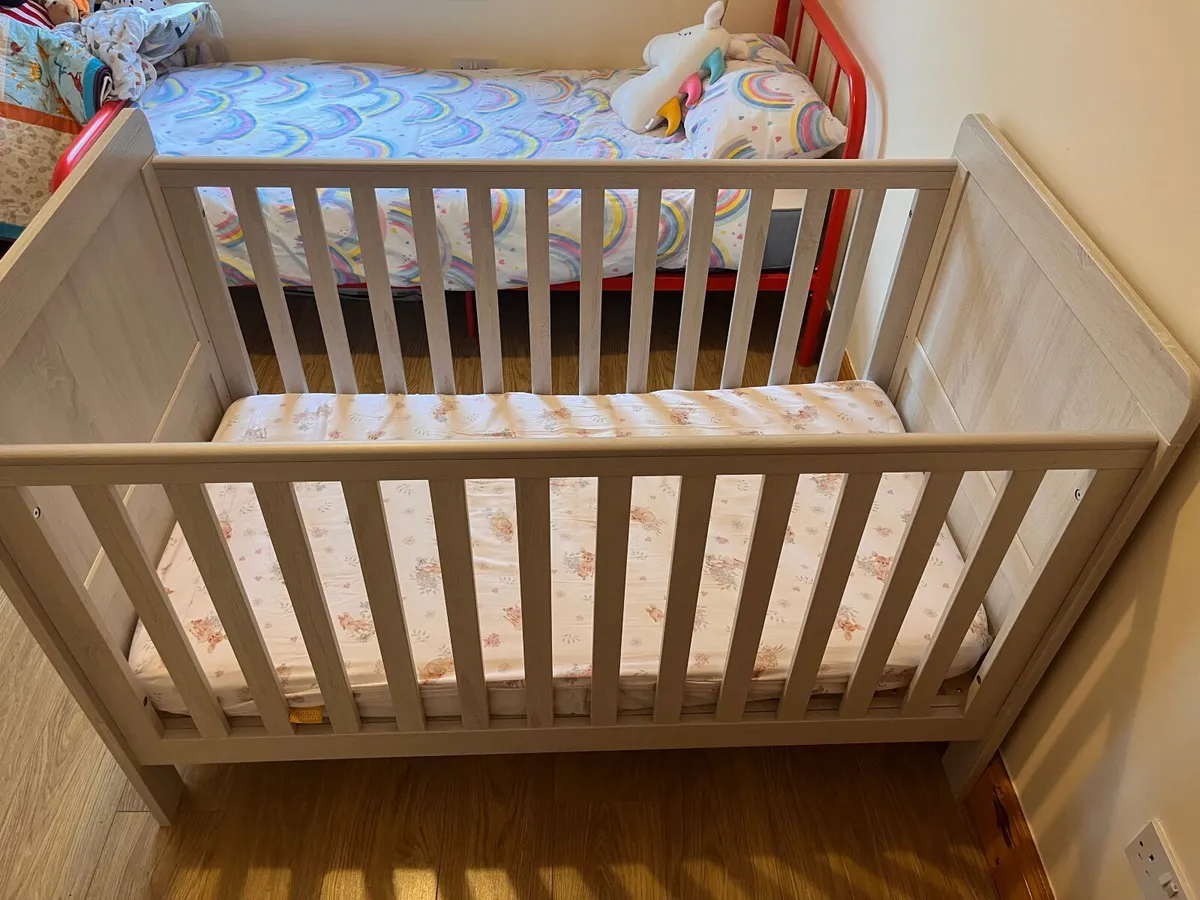 Mamas & Papas Cot and Cotbed - Image 3