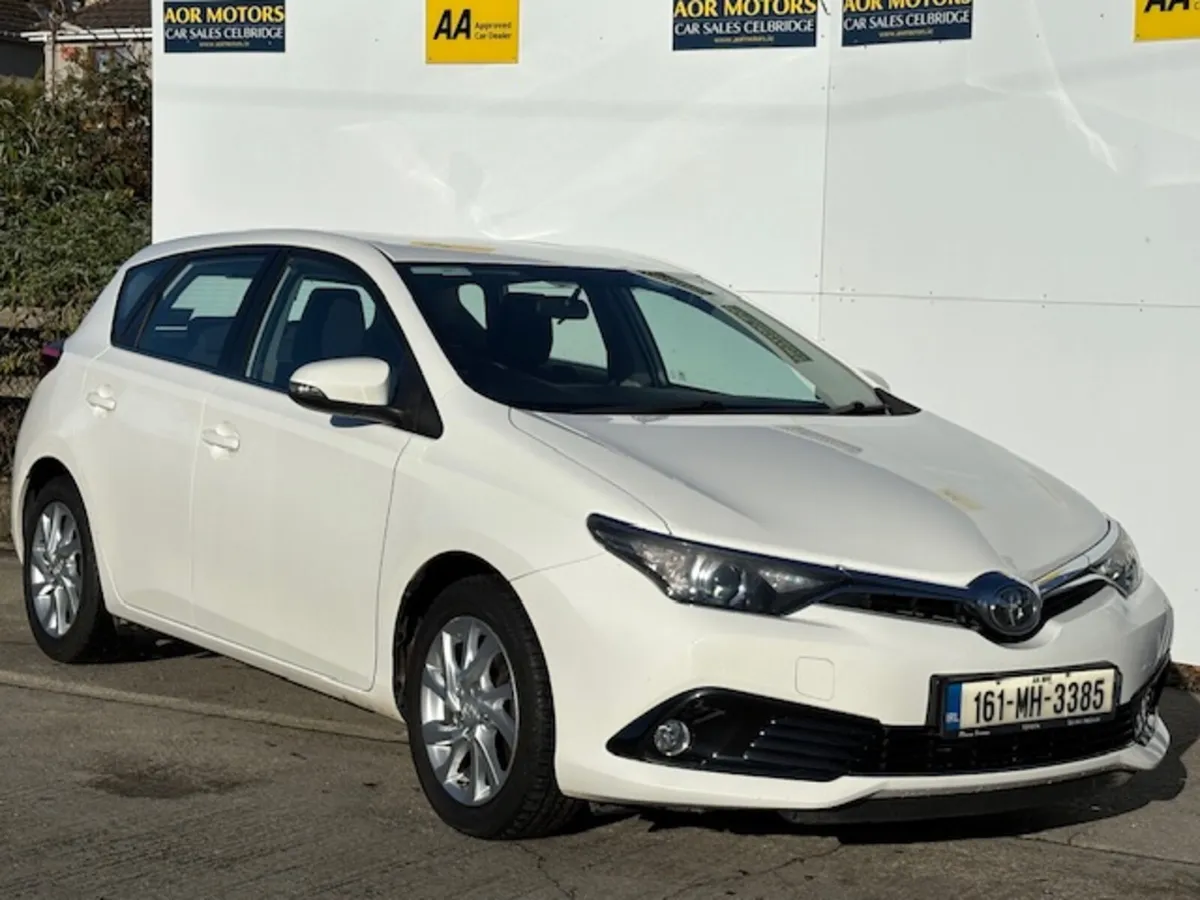 Toyota Auris 2016 - Image 1