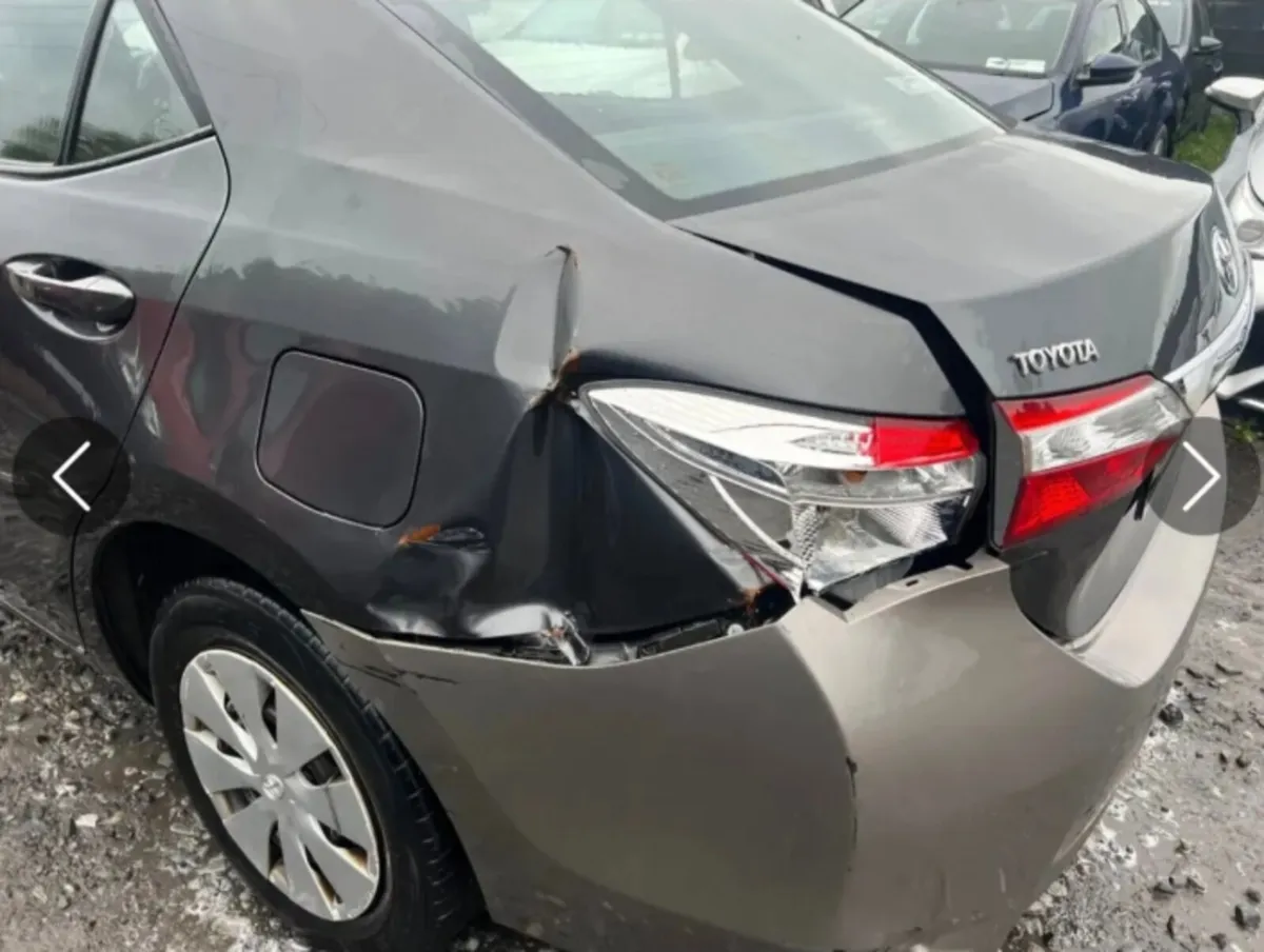 2015 Toyota Corolla 1.4 Petrol only 90 kms - Image 3