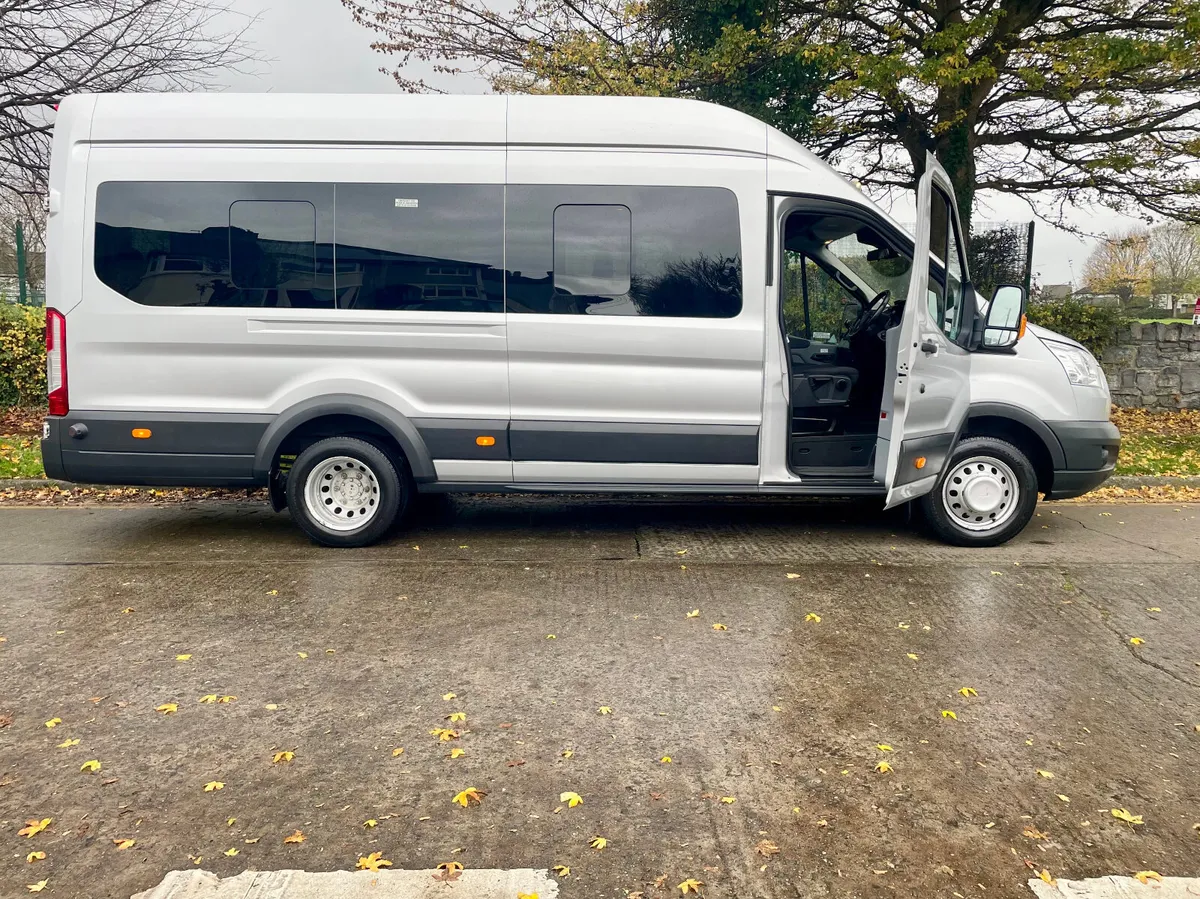 Ford Transit 460 Trend 2.2 TDCI 17 Seat Bus,2018 - Image 3