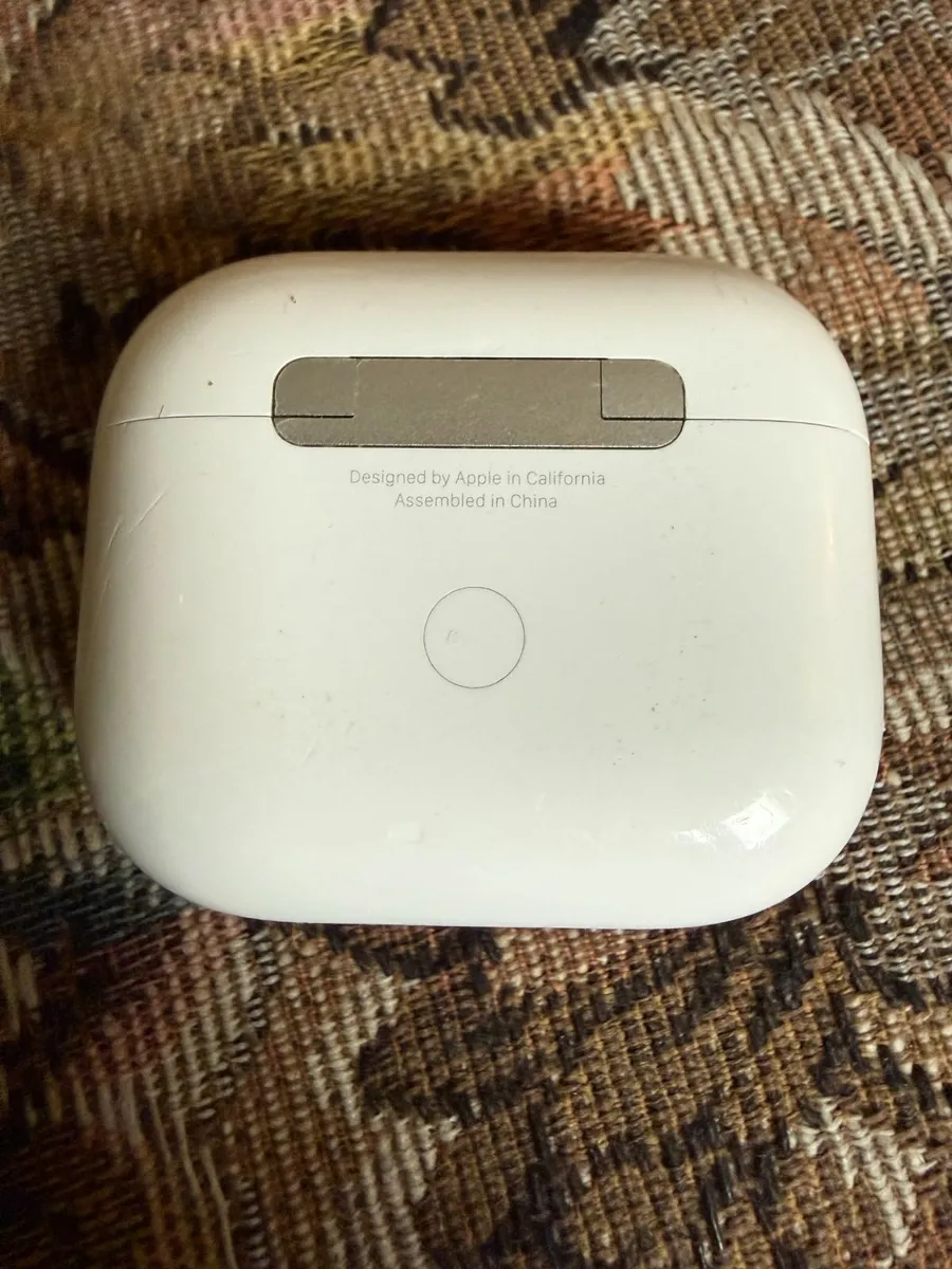 Apple AirPods 3 - Image 2