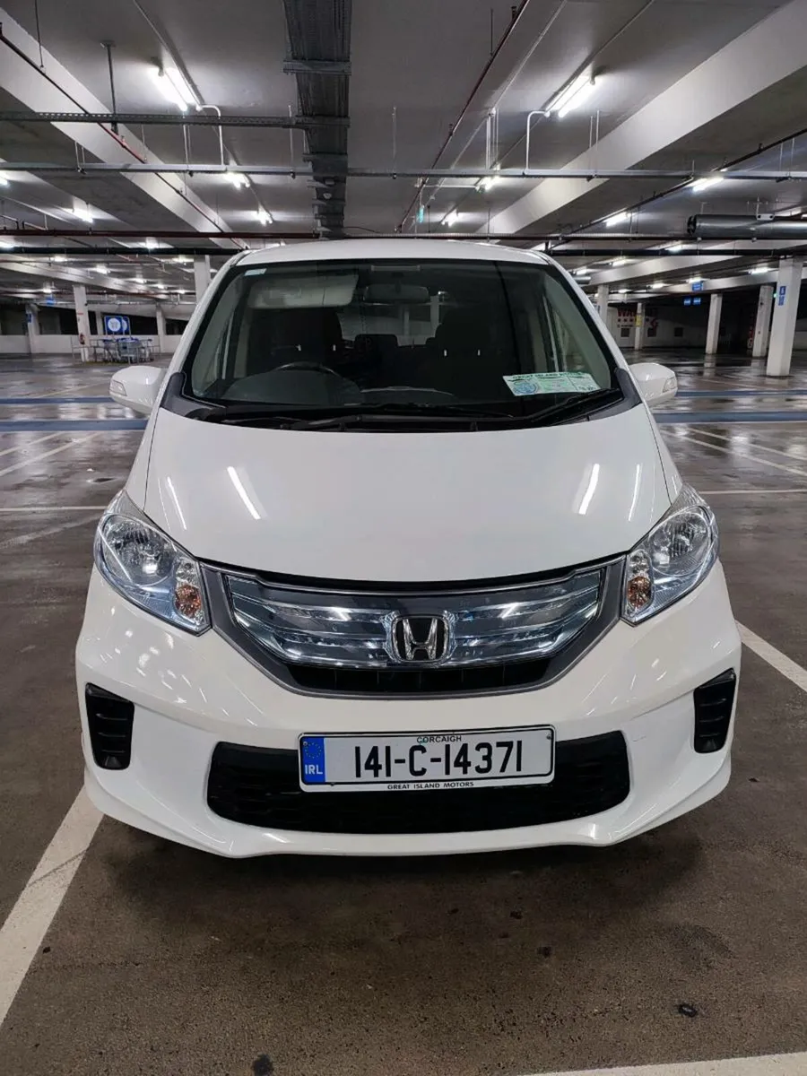 Honda Freed Hybrid Automatic - Image 2