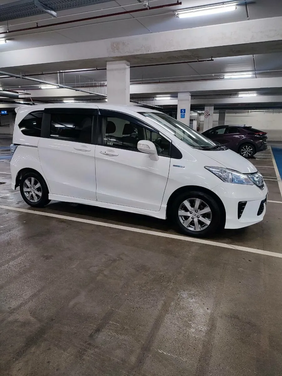 Honda Freed Hybrid Automatic - Image 4