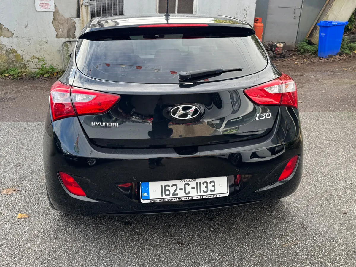 Hyundai i30 low mileage Diesel - Image 4